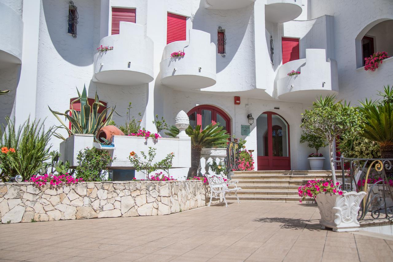 Assinos Palace Hotel Giardini Naxos Ngoại thất bức ảnh
