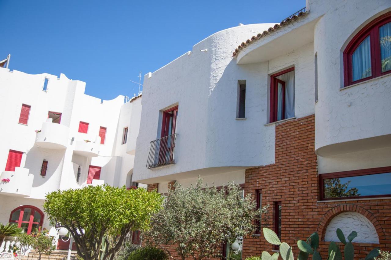 Assinos Palace Hotel Giardini Naxos Ngoại thất bức ảnh