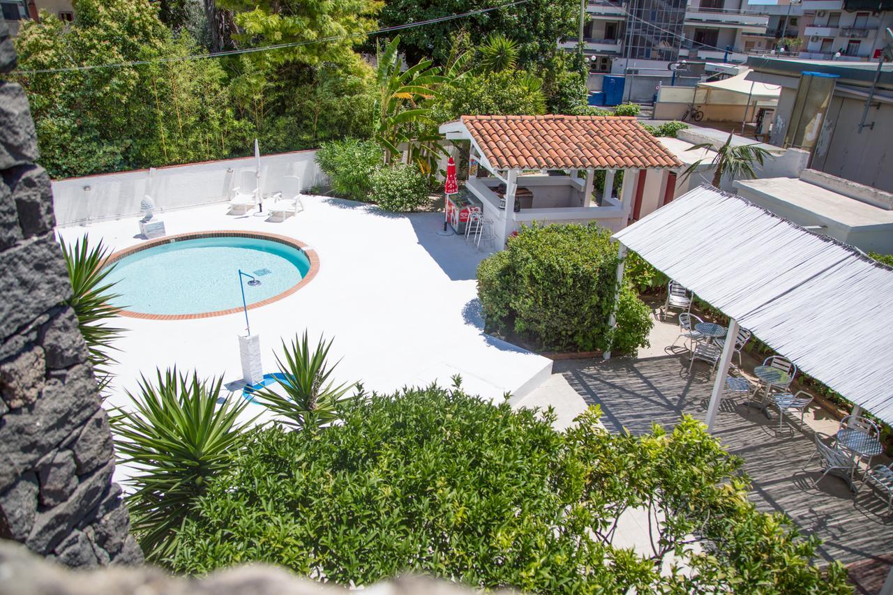 Assinos Palace Hotel Giardini Naxos Ngoại thất bức ảnh