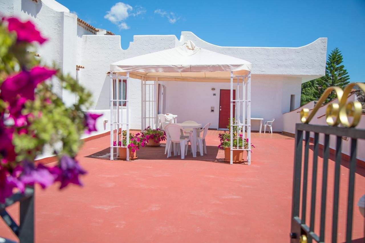 Assinos Palace Hotel Giardini Naxos Ngoại thất bức ảnh